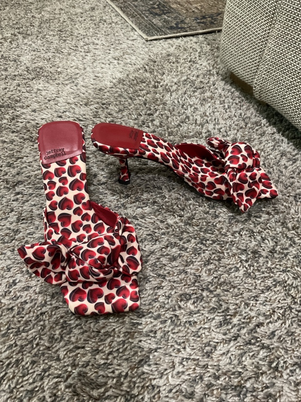 Jeffrey Campbell Sweets Slide Heeled Sandal In Red Hearts Size 9 - Picture 2 of 2